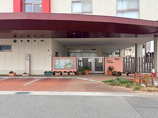 中央保育所まで1357m