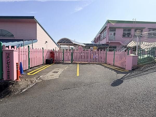エンゼル学園幼稚園まで668m