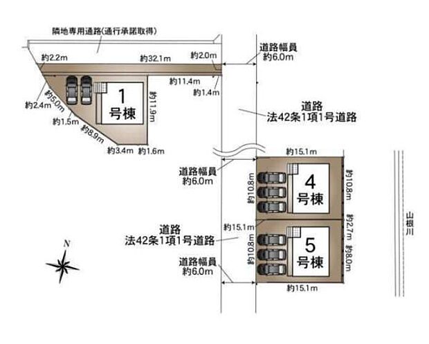 全体区画図から敷地の形状や建物の配置が一目でわかります。各棟ごとに専用の駐車スペースが設けられています。ゆとりある道路幅が確保されており車の出入りもスムーズです。