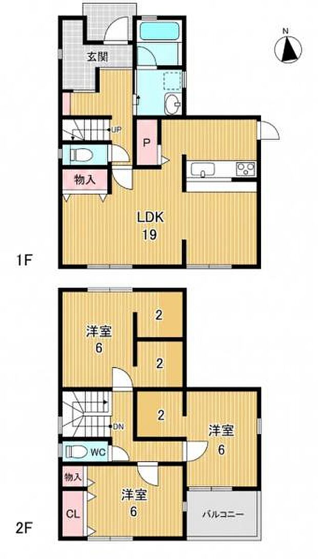二階に洋室が三部屋あり個別の空間を確保しやすい間取りです。リビングダイニングが広く来客にも対応しやすい設計です。収納も複数設けられており整理整頓しやすい環境です。バルコニー付きで開放感があります。