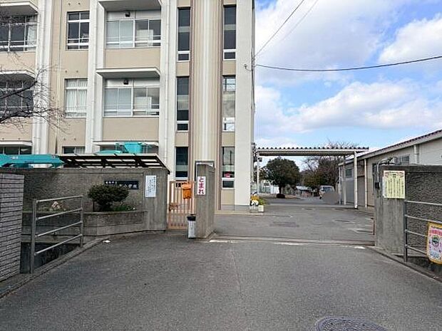 姫路市立網干西小学校まで923m