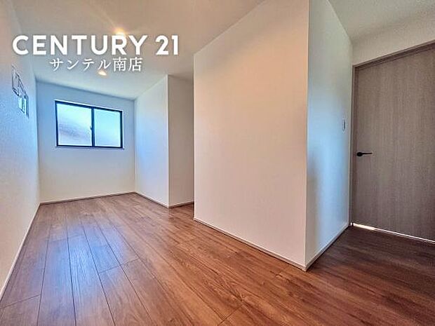 2Fフリースペース。お子様の勉強スペースやフリースペースとして活用できます。