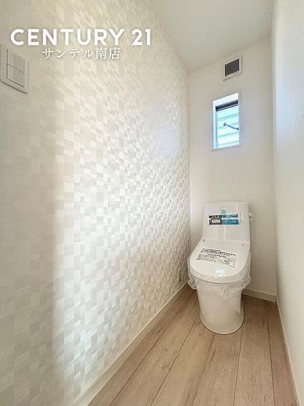 清潔感のあるトイレは落ち着いた空間となります。