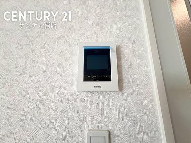 （同仕様モデル）TVモニター付きインターホン、浴室と会話もできる給湯リモコン♪便利な機能がボタン1つで操作可能です！