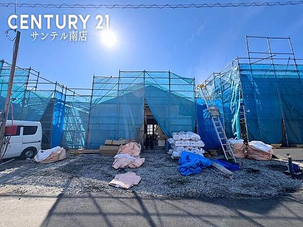 お車は4台駐車可能です♪※車種による。