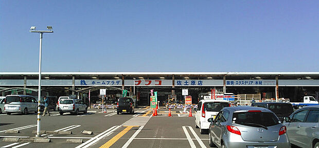 ホームプラザナフコ佐土原店まで739m