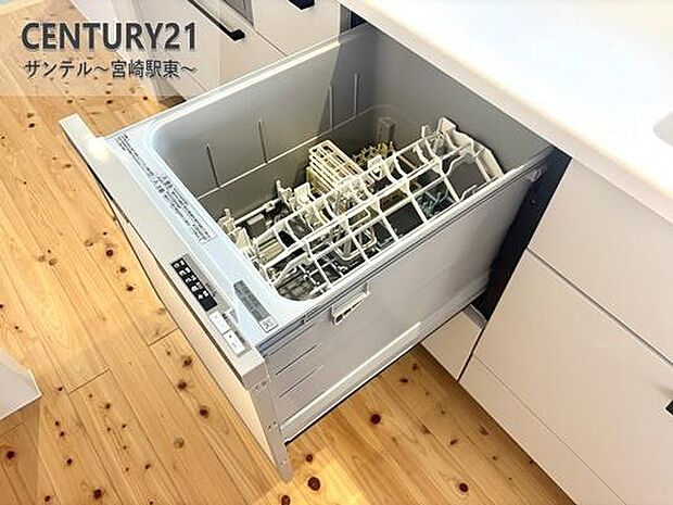 食洗機付きで忙しい家族に嬉しい設備です♪
