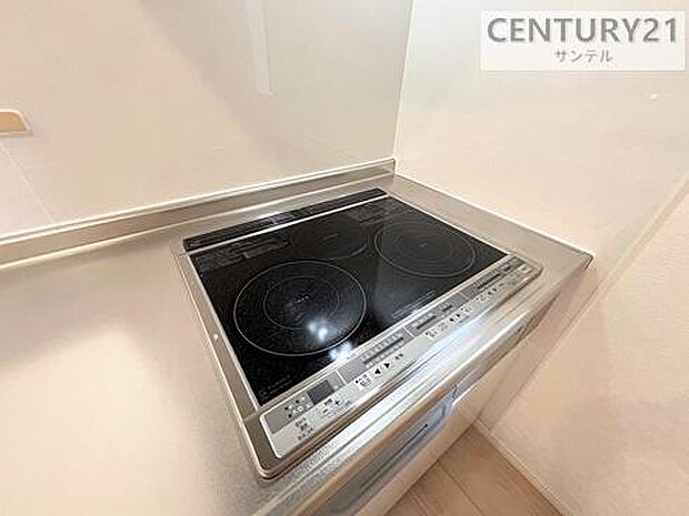 (同仕様写真)標準設備でIHクッキングヒーターでついており地震の時も安心ですね♪