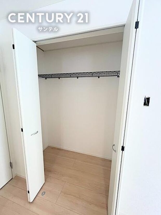 キッチン横の収納です(^^♪
