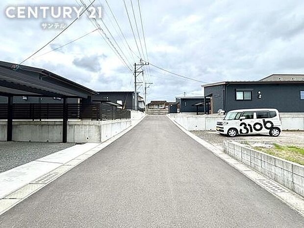前面道路の写真です♪