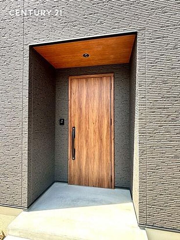 屋根付きで雨や日差しを防ぐことができます。