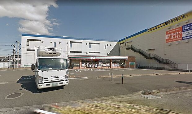 セブンイレブン宮崎花ケ島町店まで379m