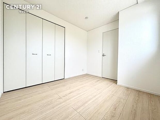（同仕様写真）洋室※床色、建具の色が異なる場合がございます。