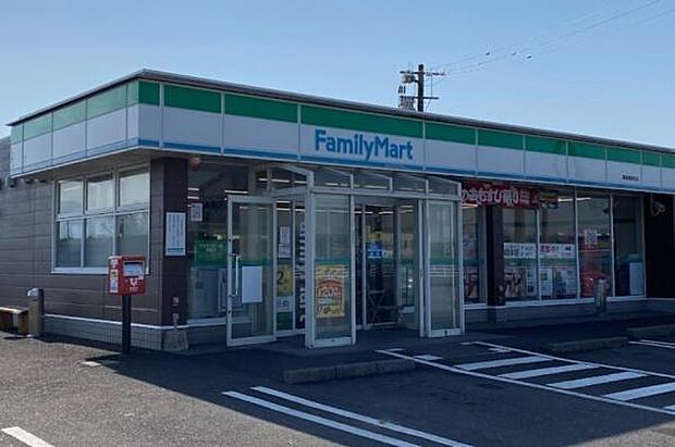 ファミリーマート 高城穂満坊店まで1709m