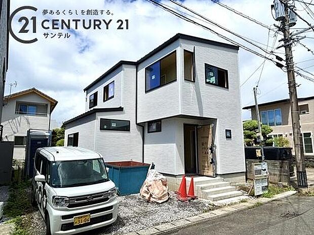 駐車場スペースも複数台確保可能です。