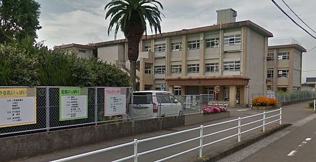 宮崎市立赤江小学校まで1324m