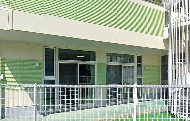 平和幼稚園まで313m