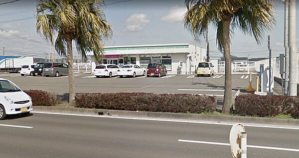 ファミリーマート宮崎大島店まで835m