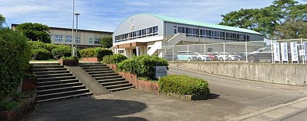 国富町本庄小学校まで1770m