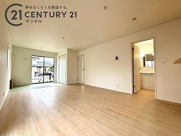 別角度からのリビングの写真です。
