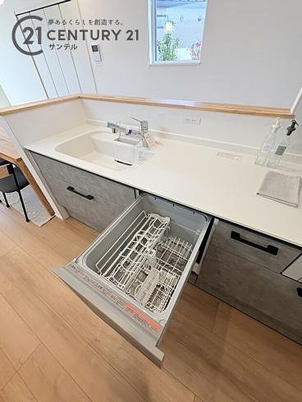 家事の時間を短縮する便利な食器洗い乾燥機