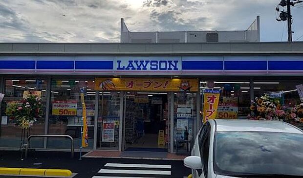 ローソン 佐土原支所前店まで911m