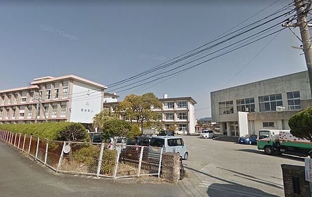 宮崎市立宮崎南小学校まで388m