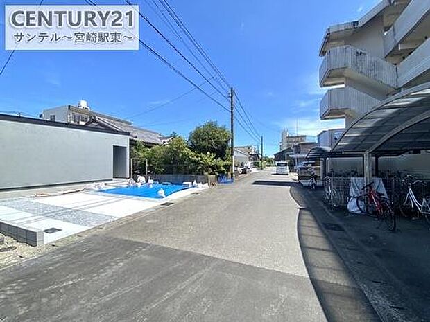 前面道路です。