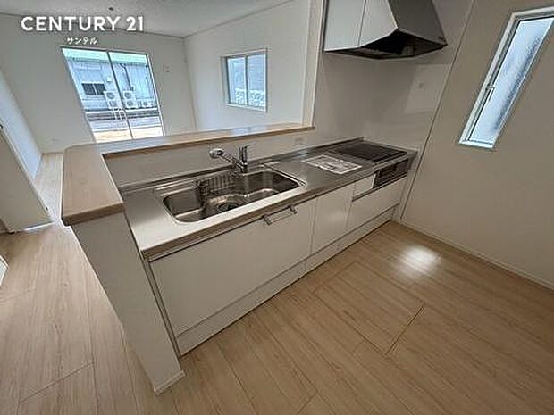 (同仕様写真)キッチン※モデル写真でございます。色や配置の相違がある場合がございます。