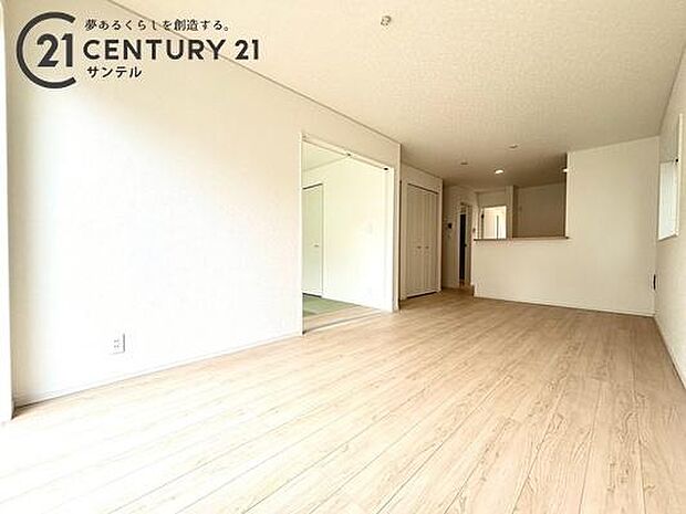 (同仕様写真)リビング※モデル写真でございます。色や配置の相違がある場合がございます。