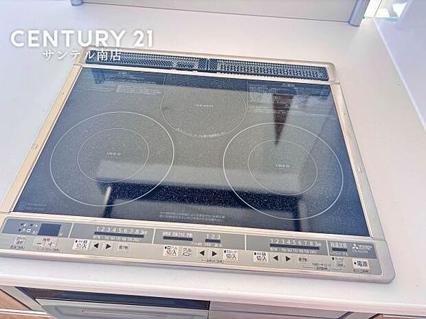 IHクッキングヒーター付きのキッチンです。