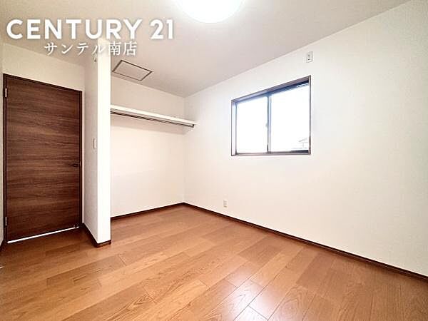 主寝室にいかがでしょうか♪日当たり・風通し良好です(^^♪