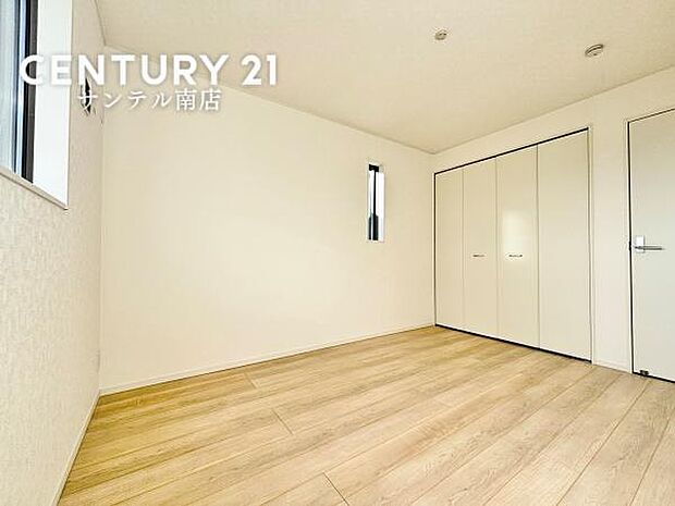 子供部屋にいかがでしょうか♪趣味部屋やワークスペースにも(^^♪風通し良好です(^^♪