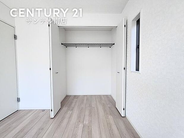 (同仕様写真)収納スペースです。