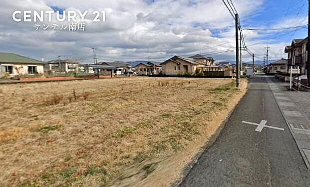 前面道路からの写真です♪
