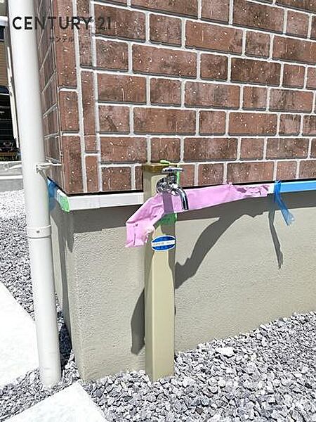外には水栓もございます。