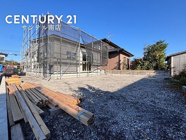 広いお庭スペースになります♪