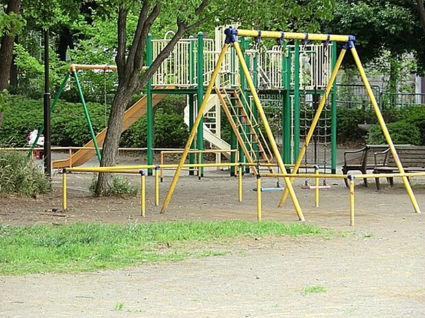 泉天ヶ谷公園まで380m