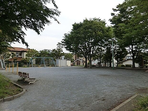 坂下公園まで1380m