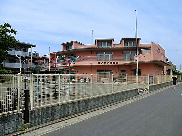 すくすく保育園まで1142m