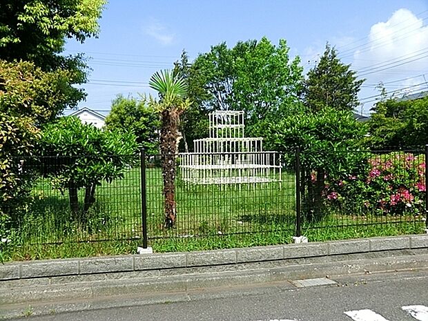 室田第一公園まで890m