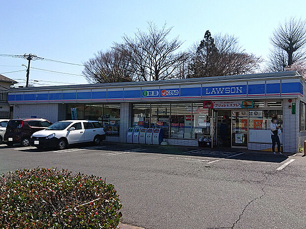 ローソン横浜川井本町店まで554m、国道16号沿いにあるコンビニです