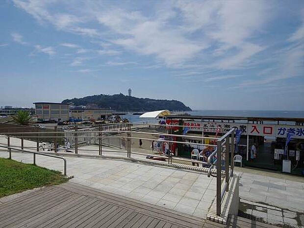 片瀬西浜海岸まで1408m