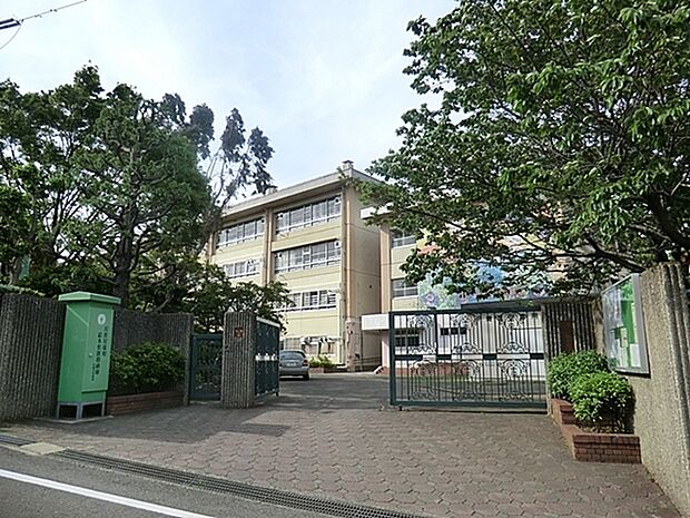 川崎市立有馬中学校まで2114m