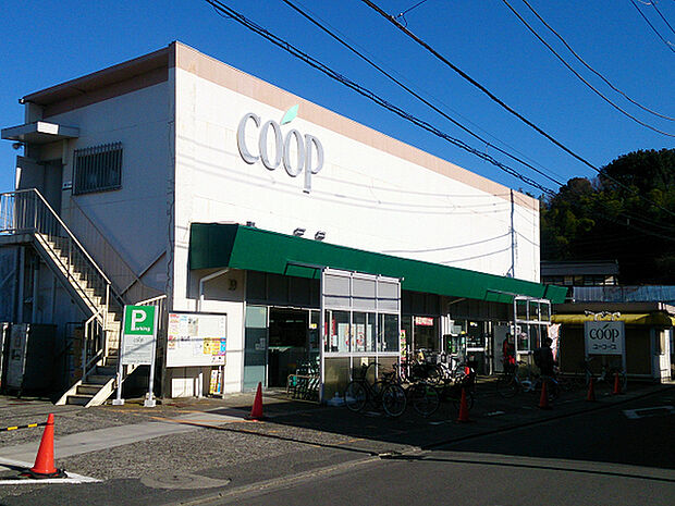 ユーコープ中田店まで304m、中田駅北側の閑静な住宅街の中にあるスーパー。夜20時まで営業しています。