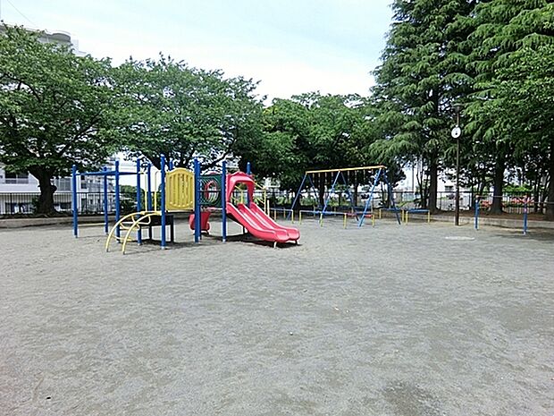大谷戸公園まで378m