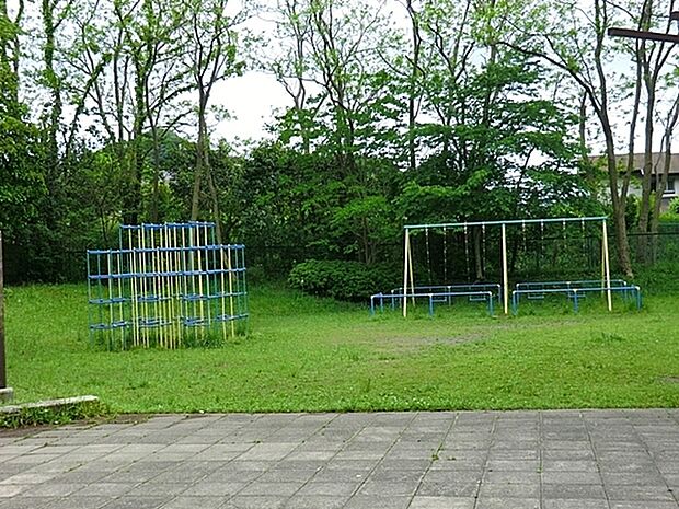 庄戸第四公園まで907m