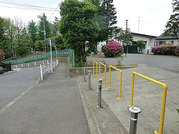 生田中谷第一公園まで129m