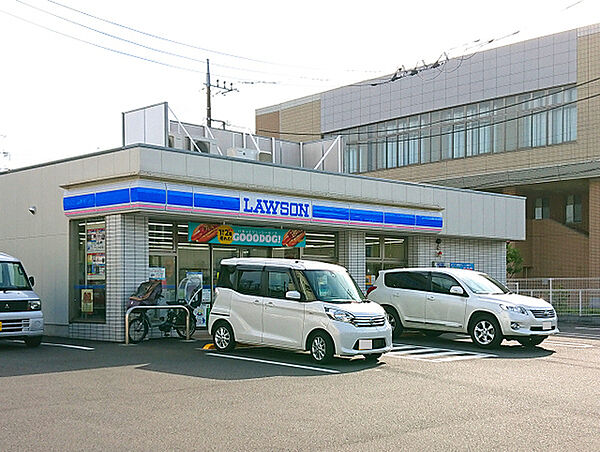 ローソン横浜都筑池辺町店まで288m、横浜上麻生通り沿いにあるコンビニです