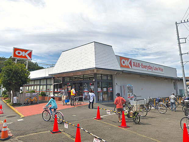 オーケー大和店まで1798m、いちょう団地の近くにあるスーパー。夜21:30まで営業しています。